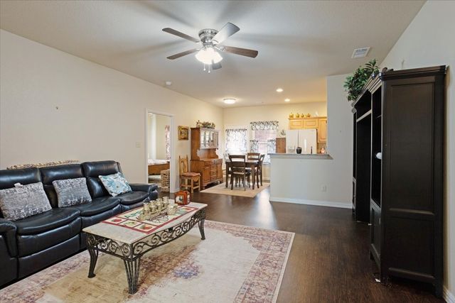 732 E Bullock Street, Denison, TX 75021