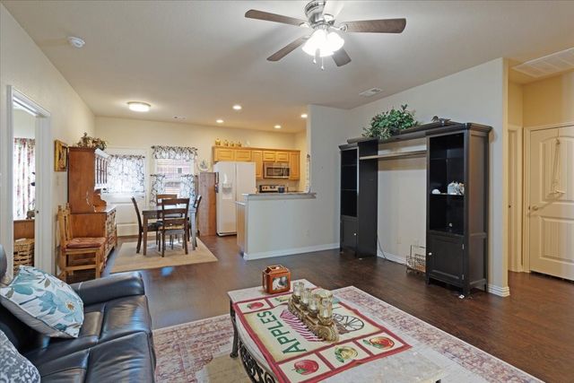 732 E Bullock Street, Denison, TX 75021