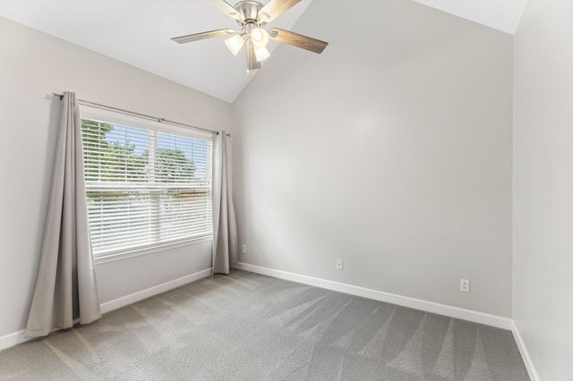 2271 Dewey Dr Apt J4, Spring Hill, TN 37174