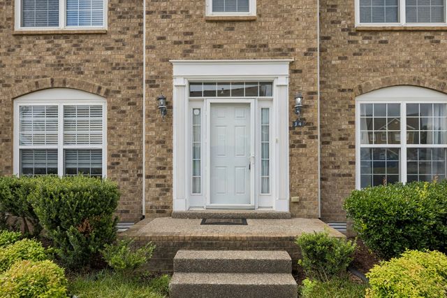 2271 Dewey Dr Apt J4, Spring Hill, TN 37174