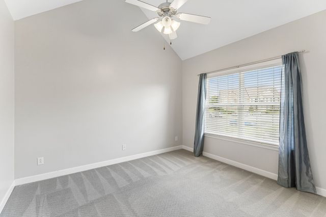 2271 Dewey Dr Apt J4, Spring Hill, TN 37174