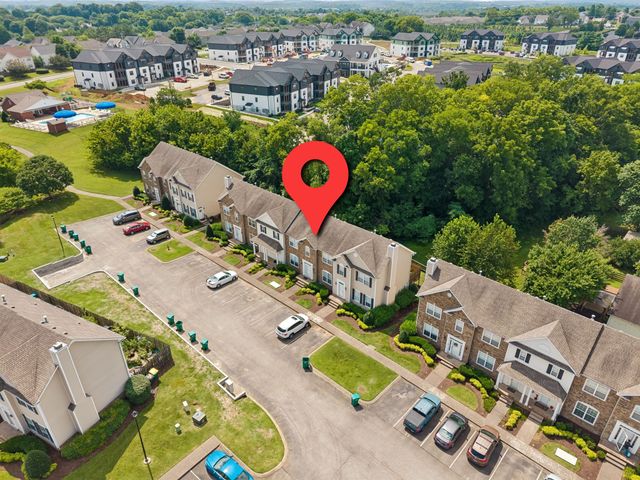 2271 Dewey Dr Apt J4, Spring Hill, TN 37174
