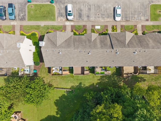 2271 Dewey Dr Apt J4, Spring Hill, TN 37174
