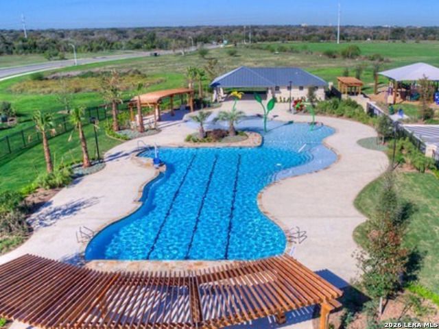 1068 DUMFRIES DR, Seguin, TX 78155