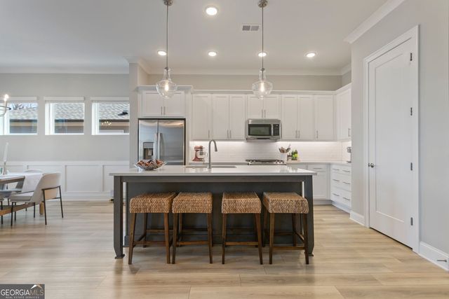 6829 Bungalow Road, Flowery Branch, GA 30542