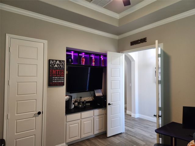 1000 Nogalito Avenue, Crowley, TX 76036