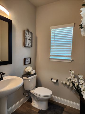 1000 Nogalito Avenue, Crowley, TX 76036