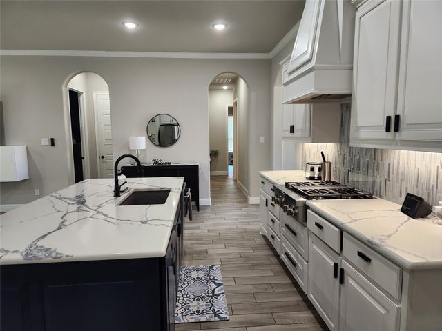 1000 Nogalito Avenue, Crowley, TX 76036