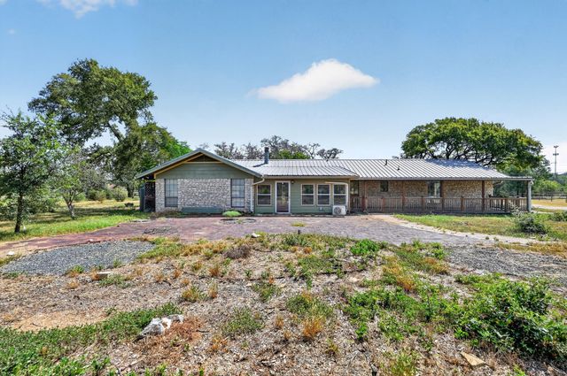 29 Country Oaks DR, Buda, TX 78610