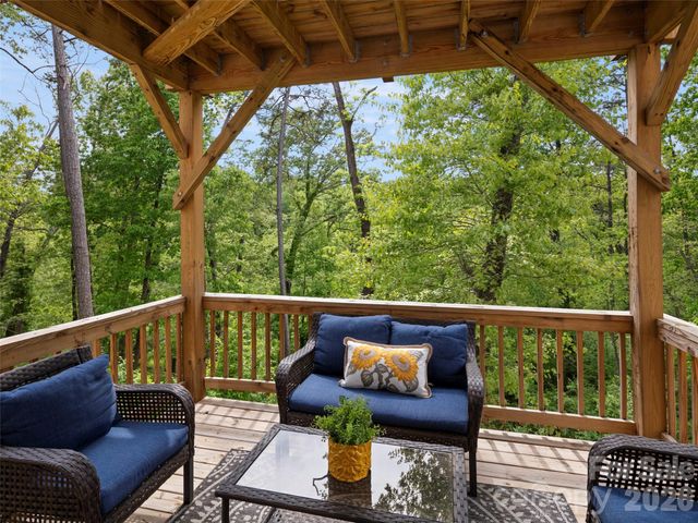 734 Fountain Park Boulevard, Asheville, NC 28806