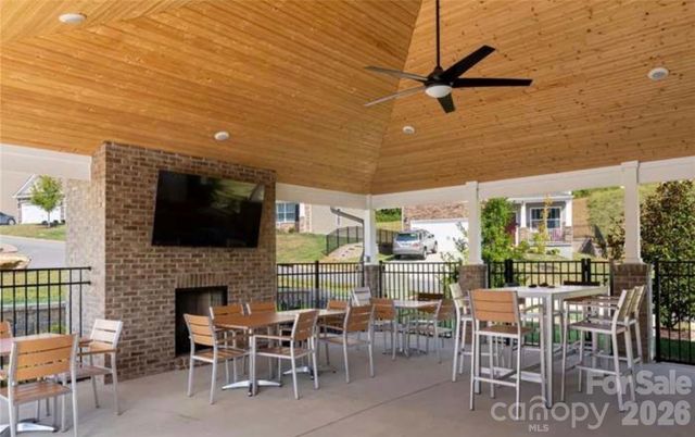 734 Fountain Park Boulevard, Asheville, NC 28806