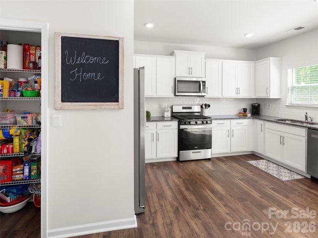 734 Fountain Park Boulevard, Asheville, NC 28806