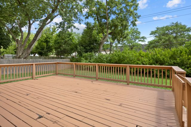 1441 Maple Lane, Elgin, IL 60123