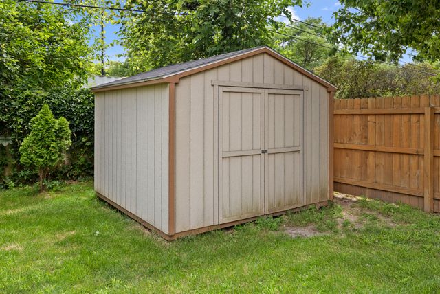 1441 Maple Lane, Elgin, IL 60123