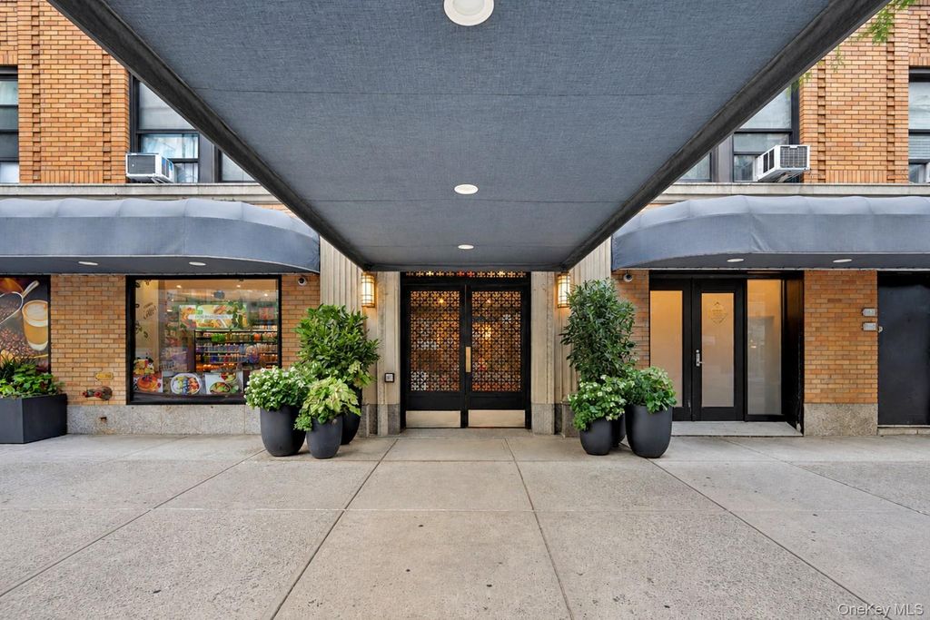 433 W 34th Street 2N, New York (manhattan), NY 10001 — exterior