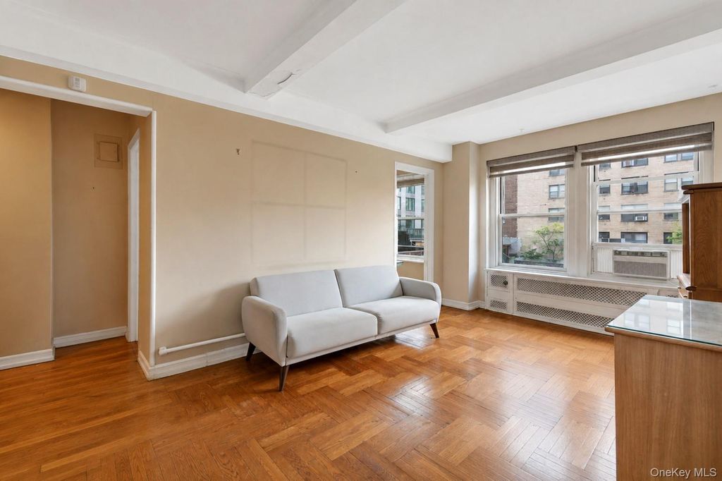 433 W 34th Street 2N, New York (manhattan), NY 10001 — photo 2