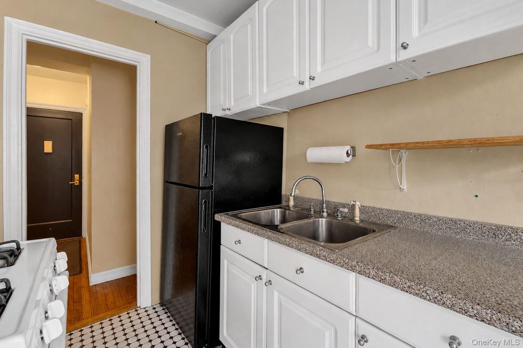 433 W 34th Street 2N, New York (manhattan), NY 10001 — photo 5