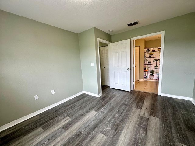 10534 WHITE LAKE COURT 10534, Tampa, FL 33626