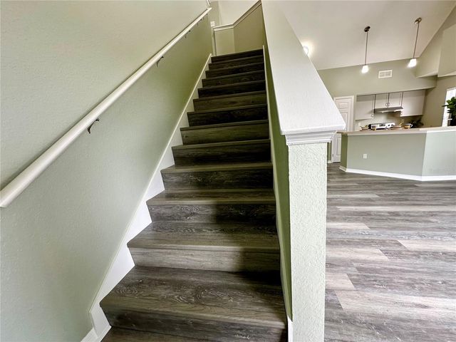 10534 WHITE LAKE COURT 10534, Tampa, FL 33626