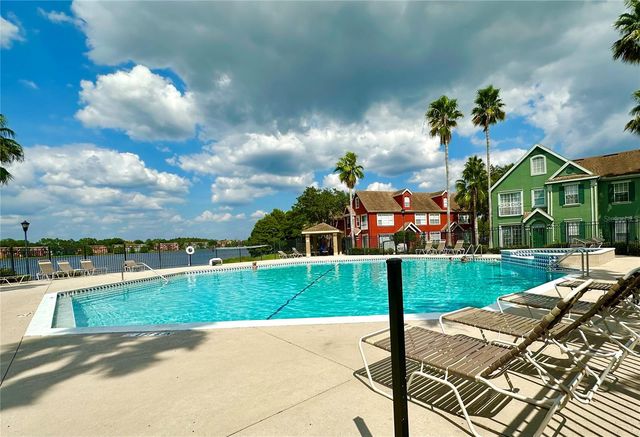 10534 WHITE LAKE COURT 10534, Tampa, FL 33626