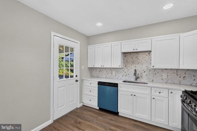 1524 BARKLEY AVE, Baltimore, MD 21221