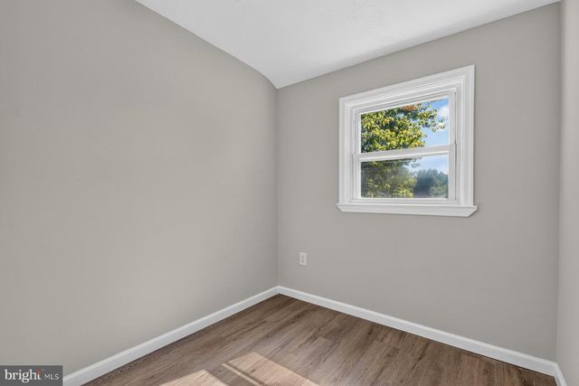 1524 BARKLEY AVE, Baltimore, MD 21221