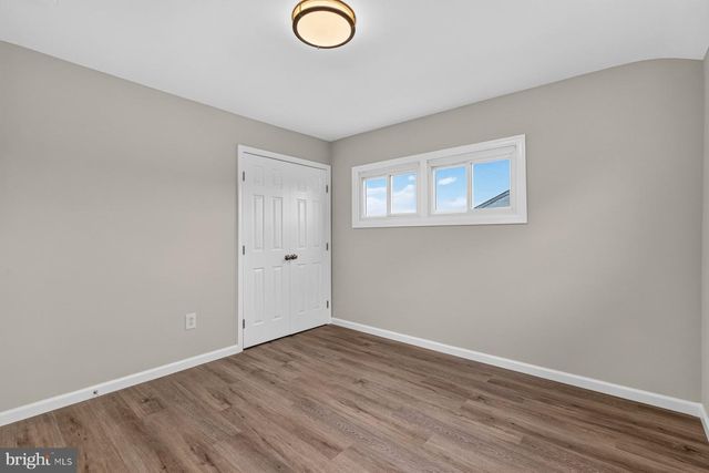 1524 BARKLEY AVE, Baltimore, MD 21221