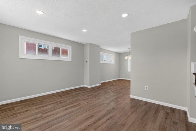 1524 BARKLEY AVE, Baltimore, MD 21221