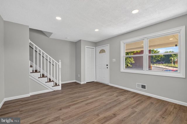 1524 BARKLEY AVE, Baltimore, MD 21221