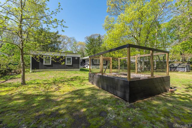 865 Track Avenue, Cutchogue, NY 11935