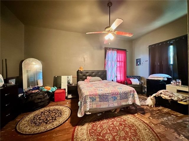 518 E Kenedy Ave, Kingsville, TX 78363