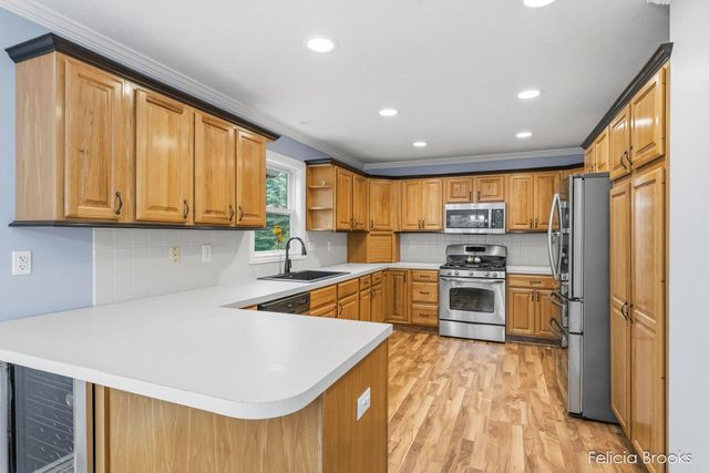 3123 140th Avenue, Dorr, MI 49323