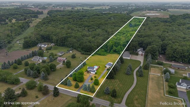 3123 140th Avenue, Dorr, MI 49323