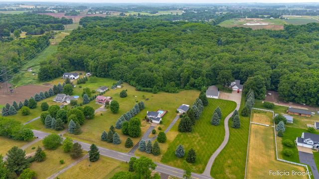 3123 140th Avenue, Dorr, MI 49323