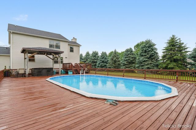 3123 140th Avenue, Dorr, MI 49323