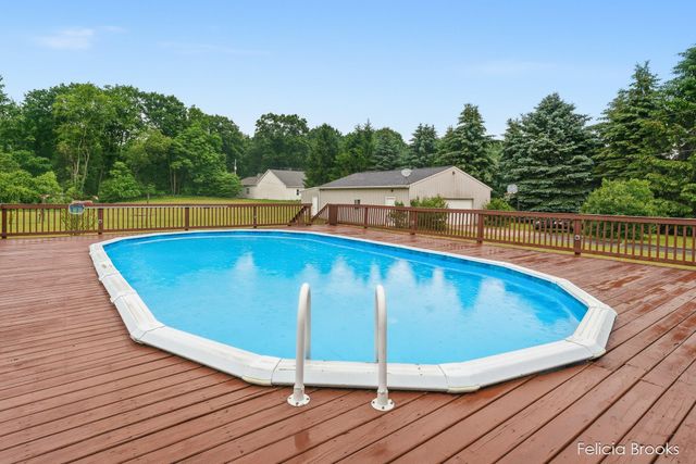 3123 140th Avenue, Dorr, MI 49323