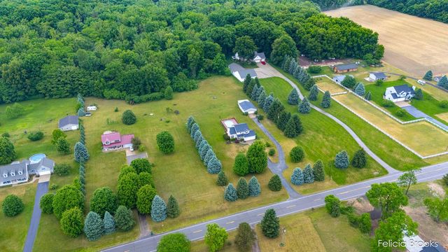 3123 140th Avenue, Dorr, MI 49323