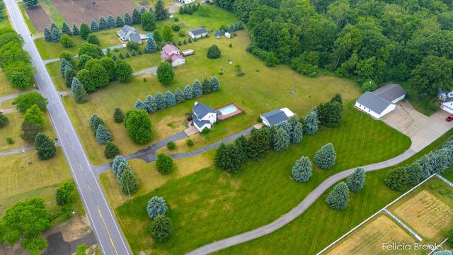 3123 140th Avenue, Dorr, MI 49323