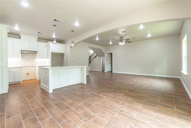 9718 Bennett Street, Houston, TX 77029