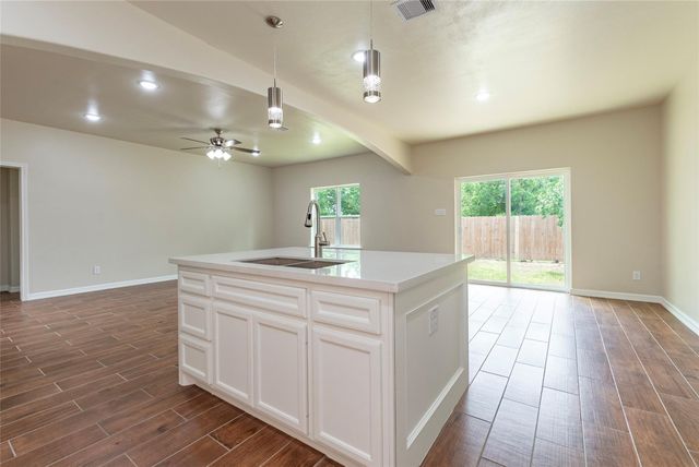 9718 Bennett Street, Houston, TX 77029