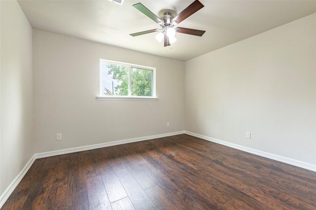 9718 Bennett Street, Houston, TX 77029