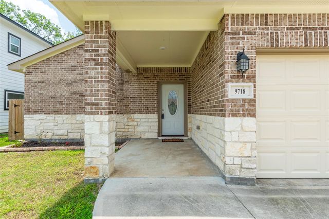 9718 Bennett Street, Houston, TX 77029