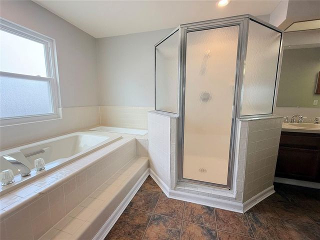 2609 CRESTFIELD DRIVE, Valrico, FL 33596
