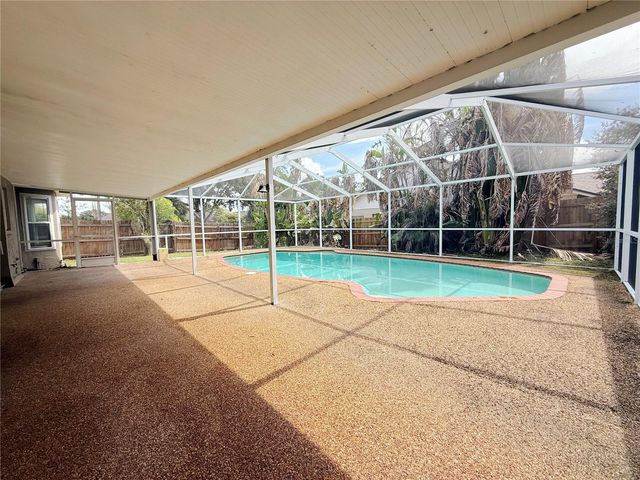2609 CRESTFIELD DRIVE, Valrico, FL 33596