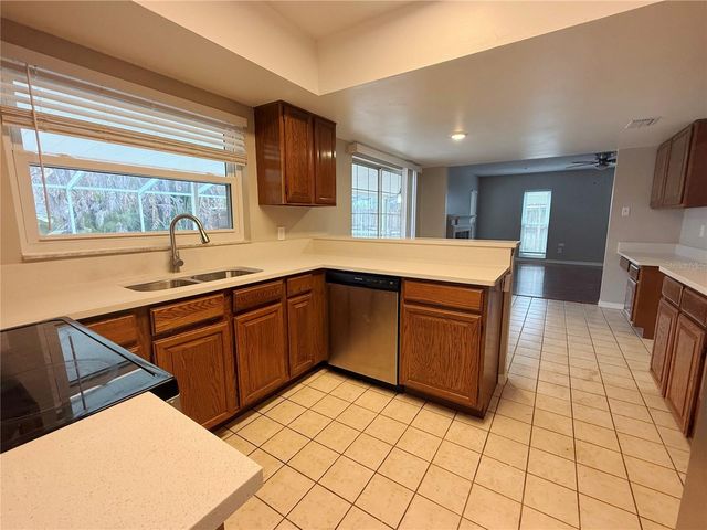 2609 CRESTFIELD DRIVE, Valrico, FL 33596