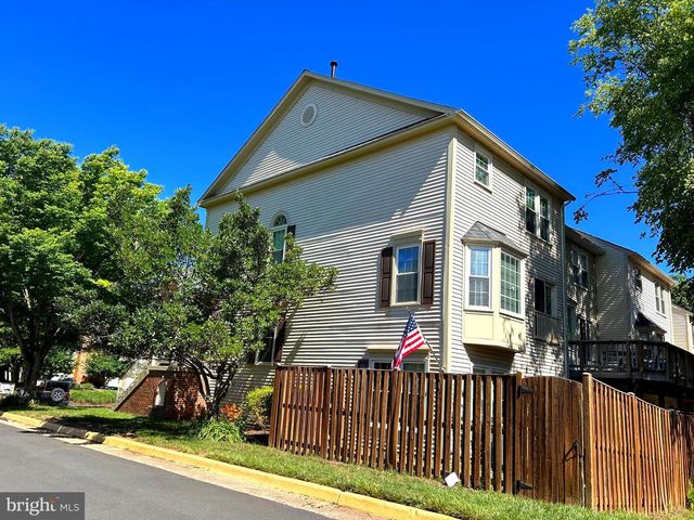 14718 WINTERFIELD CT, Centreville, VA 20120