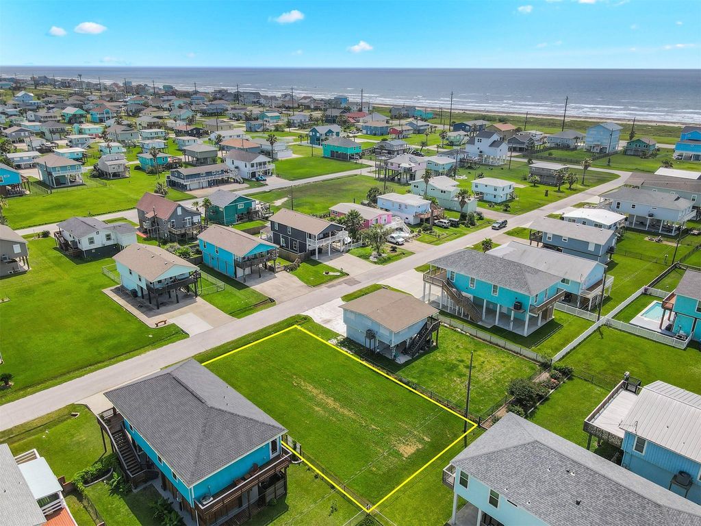4126 Jackson Street, Galveston, TX 77554