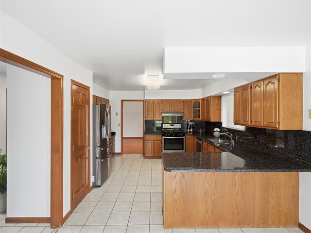 1657 Wake Robin Court, Ann Arbor, MI 48103