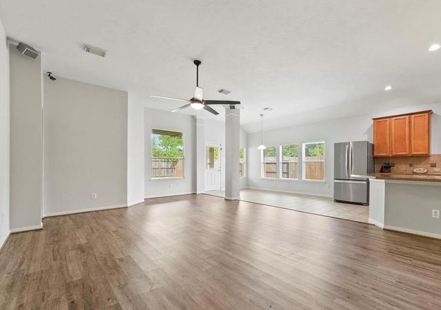 31030 Imperial Walk Lane, Spring, TX 77386