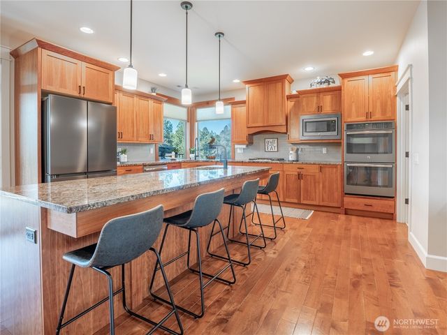 317 Stoneridge Drive, East Wenatchee, WA 98802